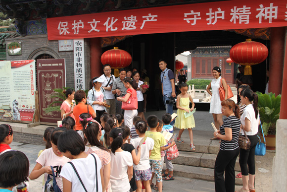 让民俗文化遗产活起来(图2)