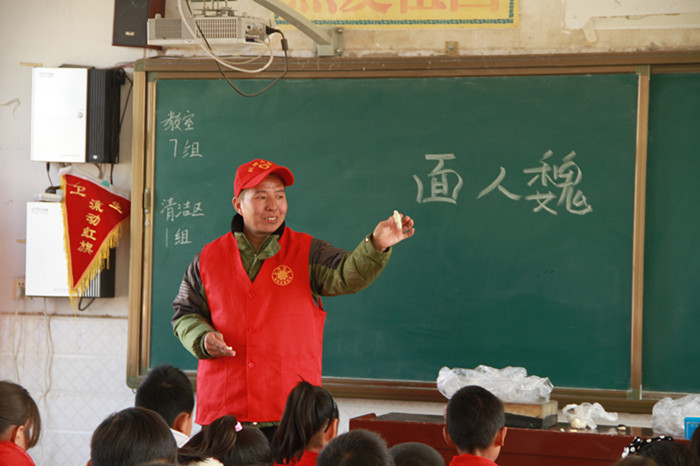 安阳民俗博物馆开展农村结对帮扶活动(图2)