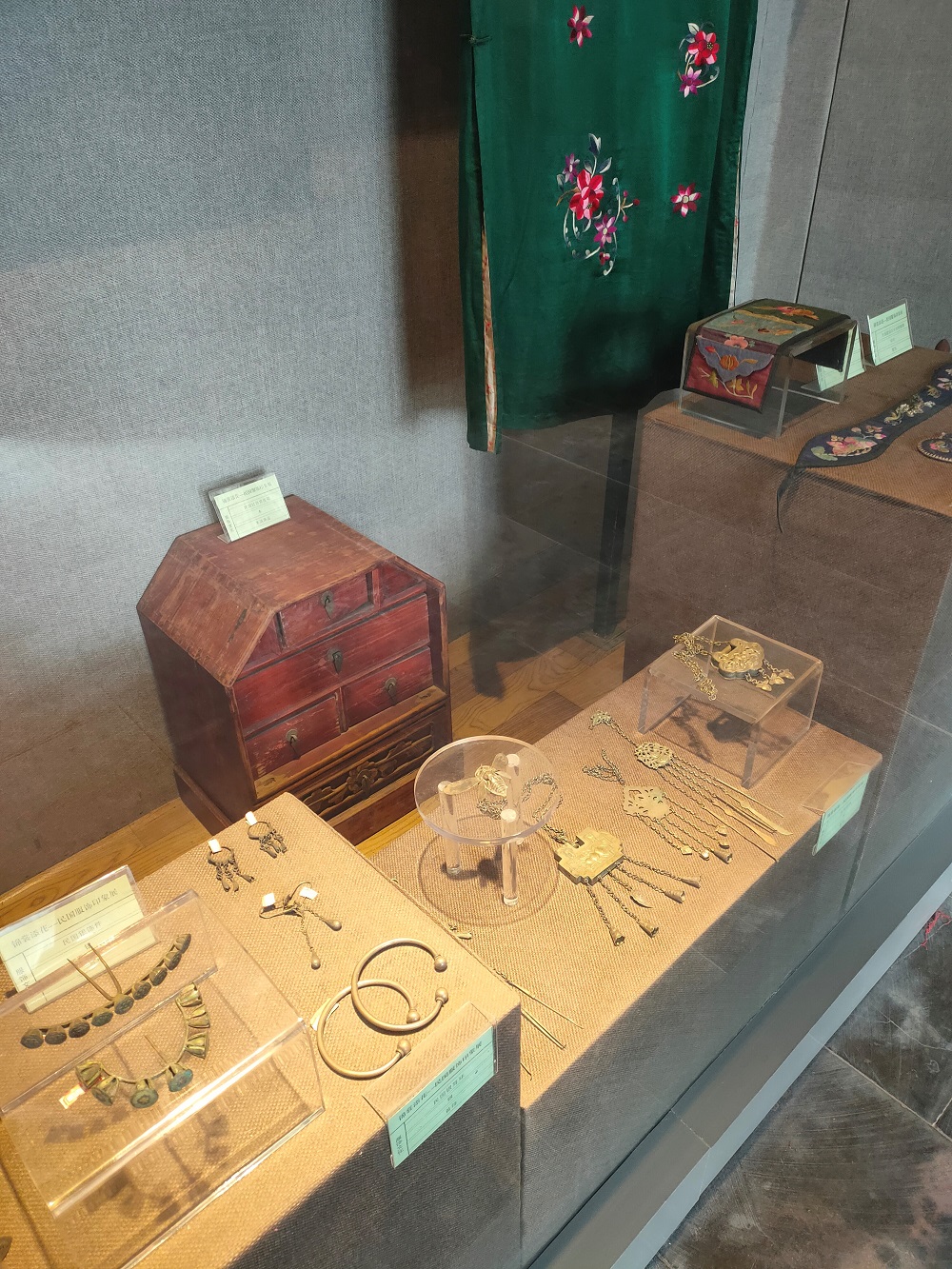 《锦“裳”添花——民国服饰印象展》(图7)