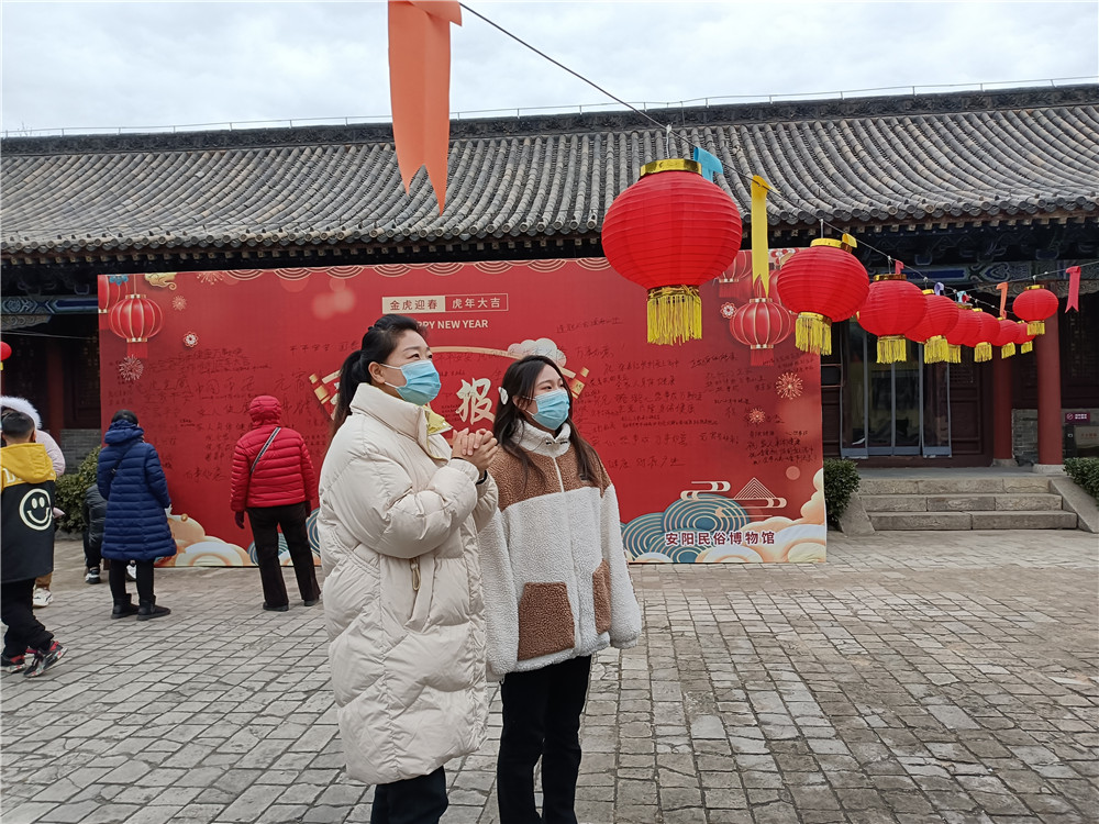 1-2202151Q05J11.jpg